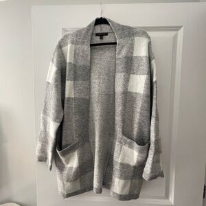 NWOT Banana Republic Plaid Cardigan